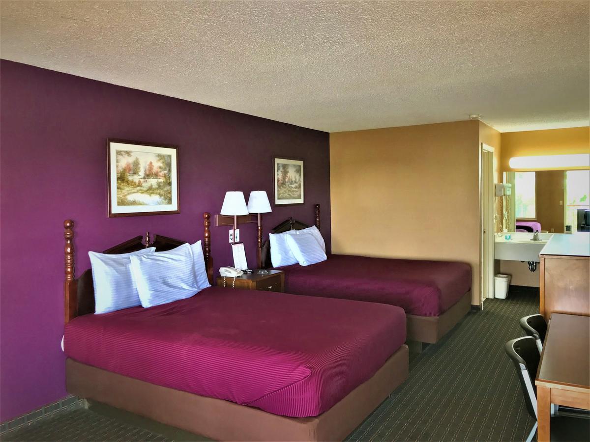 Star Plus Inn & Suites Selmer Exterior photo