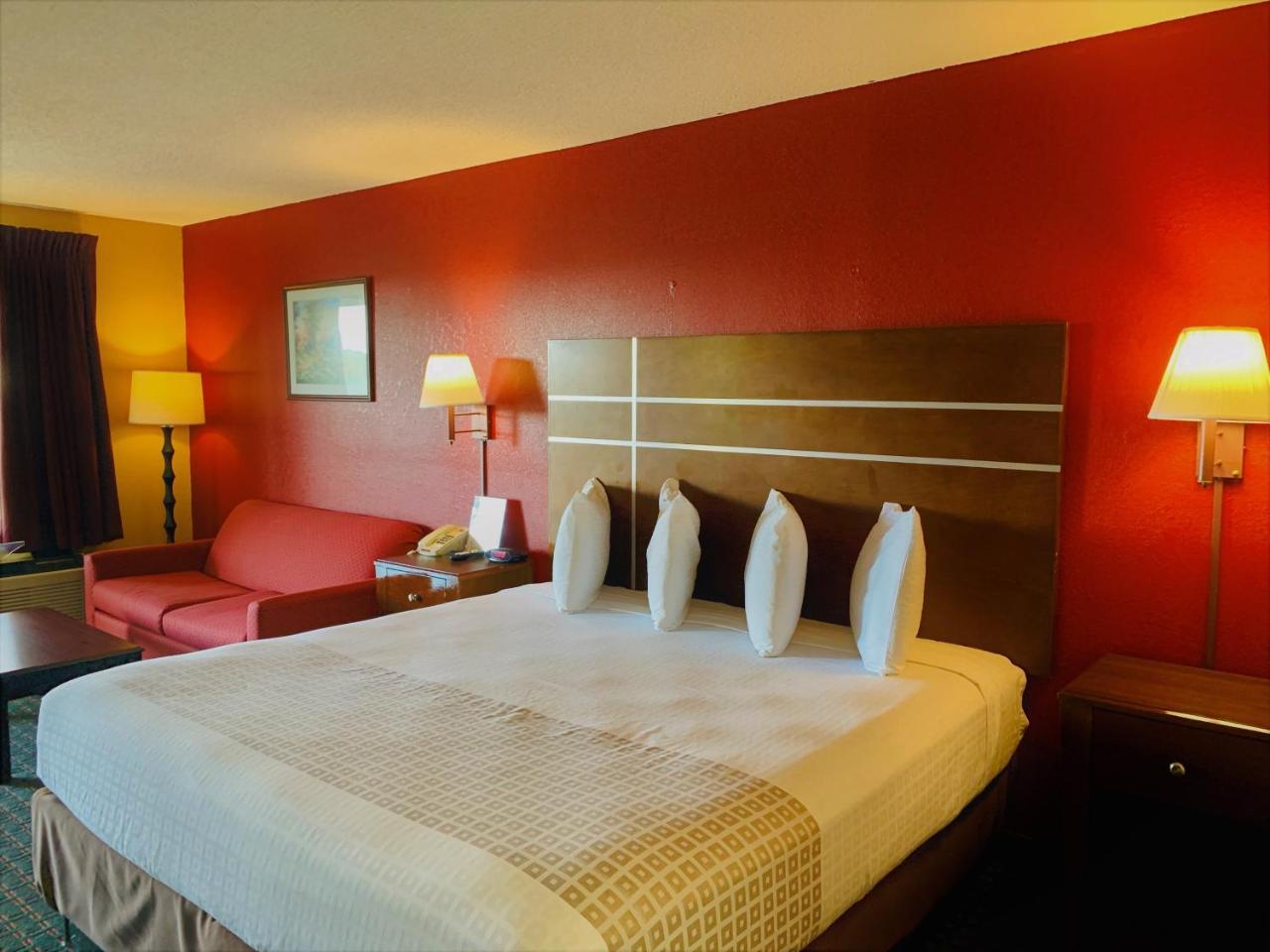 Star Plus Inn & Suites Selmer Exterior photo