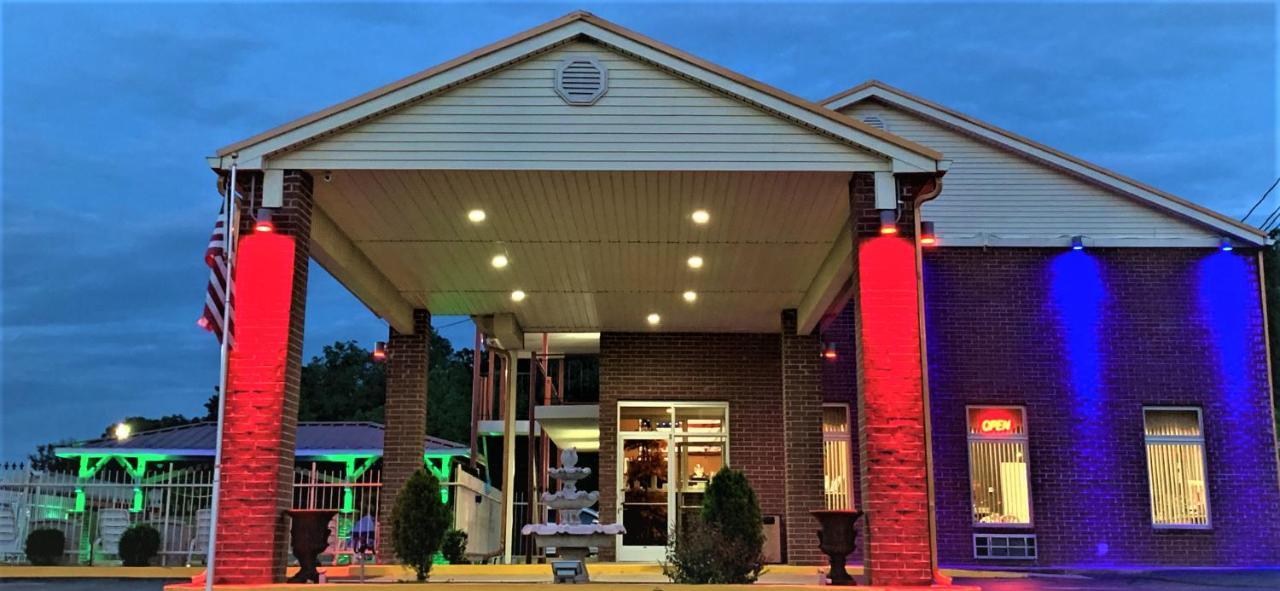 Star Plus Inn & Suites Selmer Exterior photo