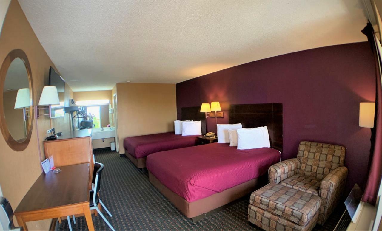 Star Plus Inn & Suites Selmer Exterior photo